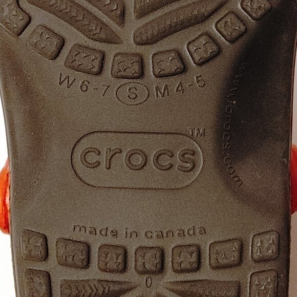 NHL Ottawa Senators Crocs UNISEX Women's 6-7 Men's 4-5 - Picture 6 of 10